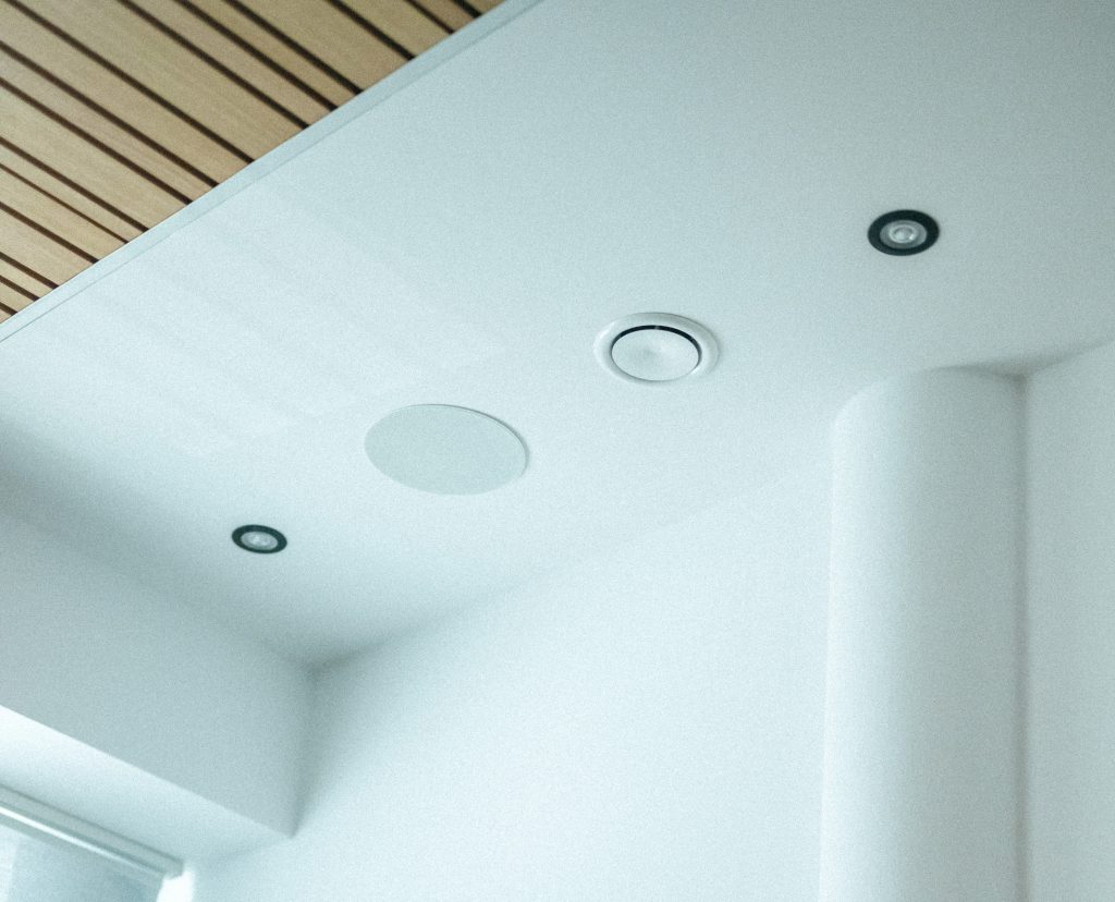 Loxone Lautsprecher Multiroom Audio